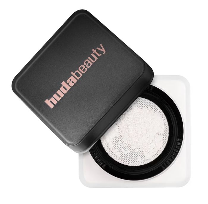Huda beauty easy bake loose powder 7